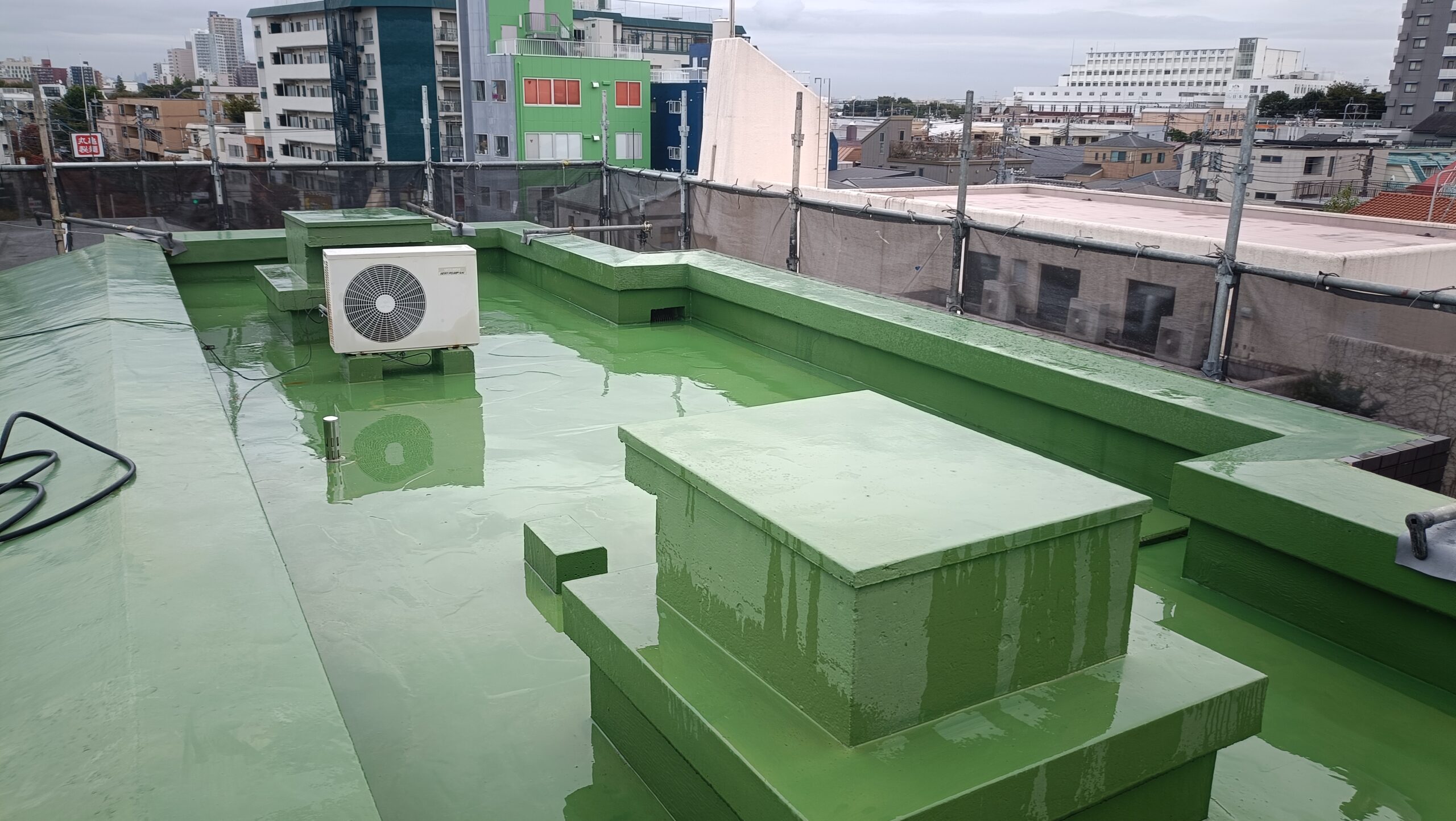 武蔵野市【ウレタン防水工事】高圧洗浄が完了しました！