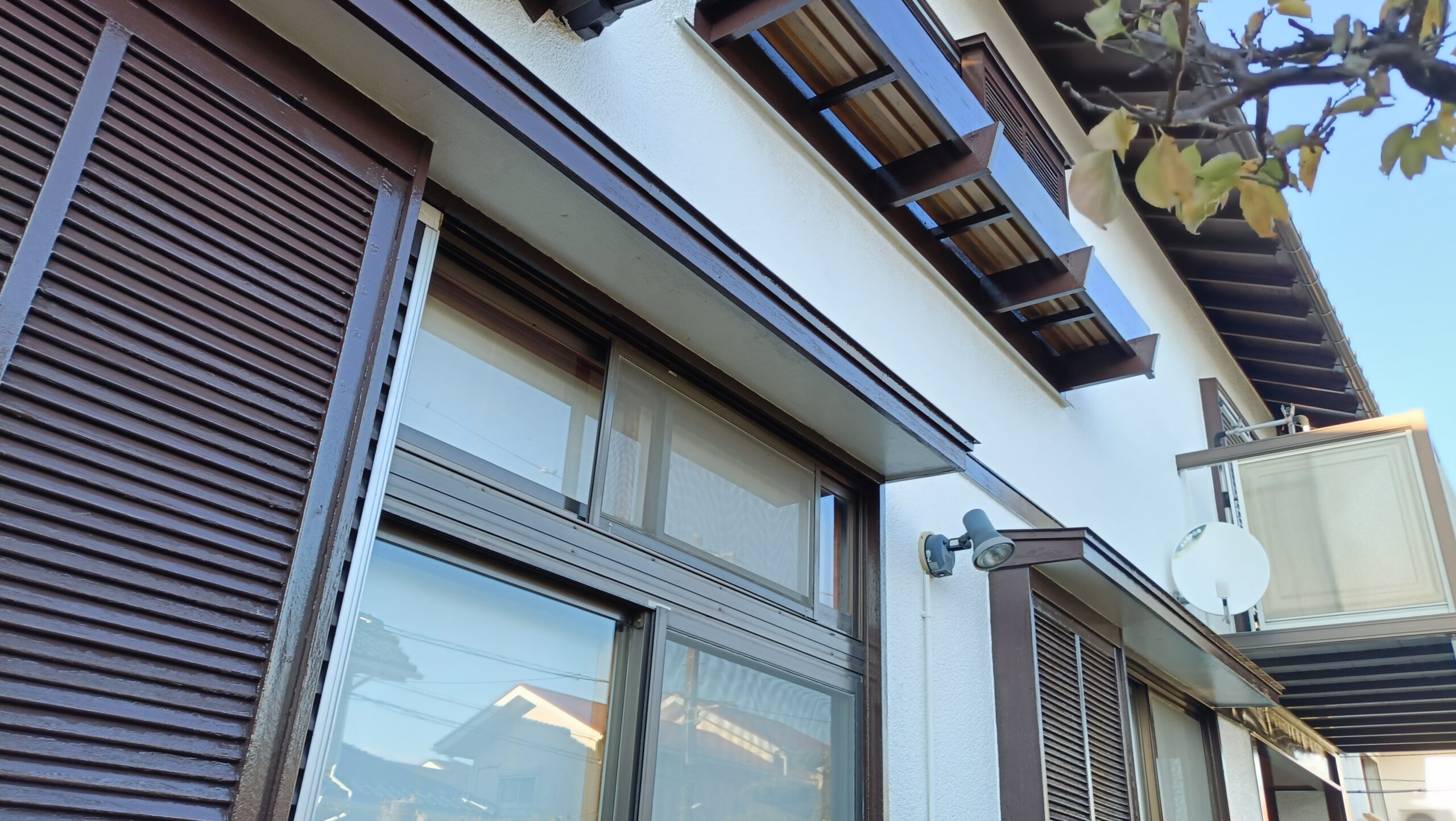 相模原市で行っていた木部塗装工事が無事完了しました！