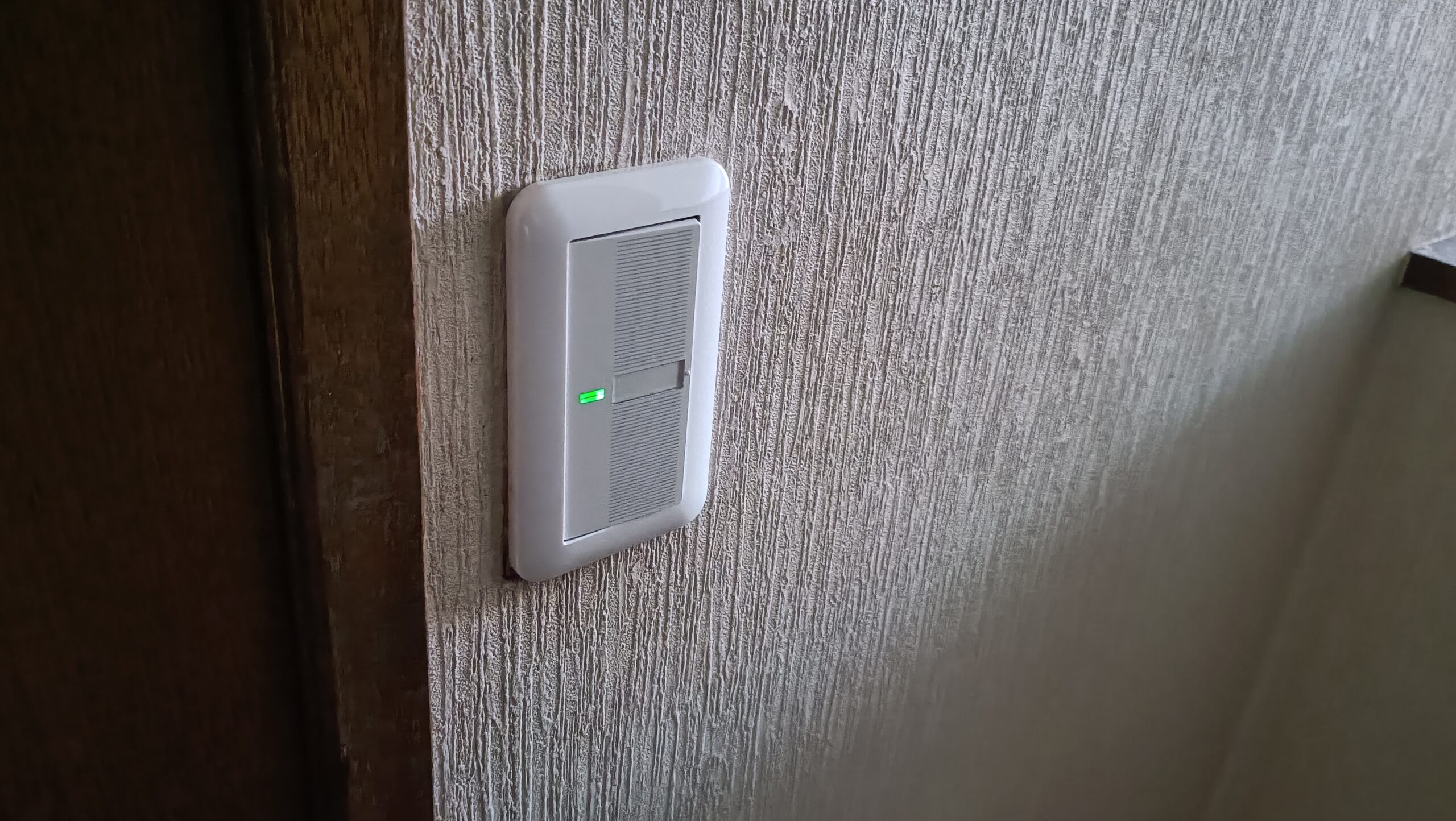 瀬谷区にて電気スイッチの交換作業を行いました！