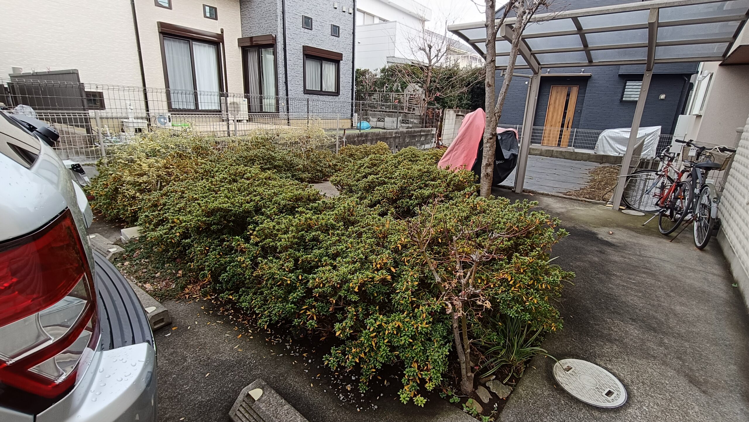 小金井市にて駐車場リフォーム工事が始まりました