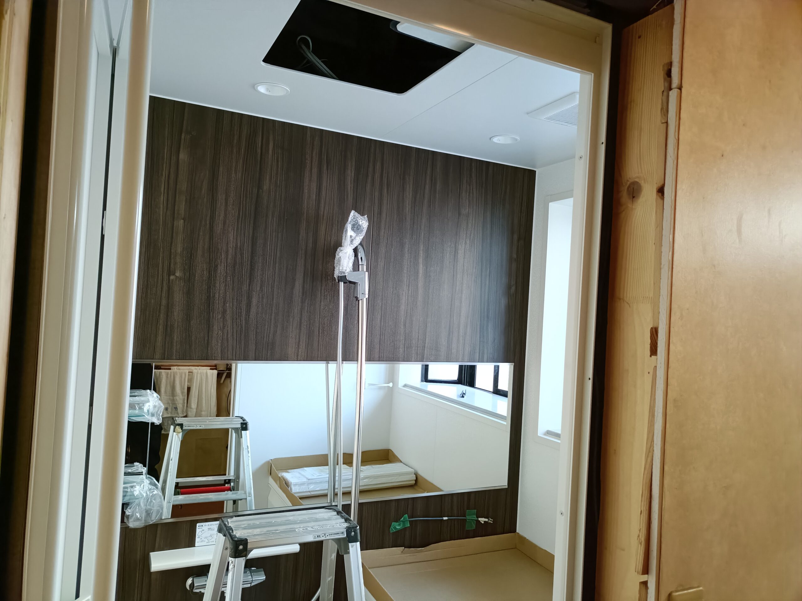 相模原市｜浴室からの漏水で1階天井まで被害。水道・電気・内装まで1日で復旧