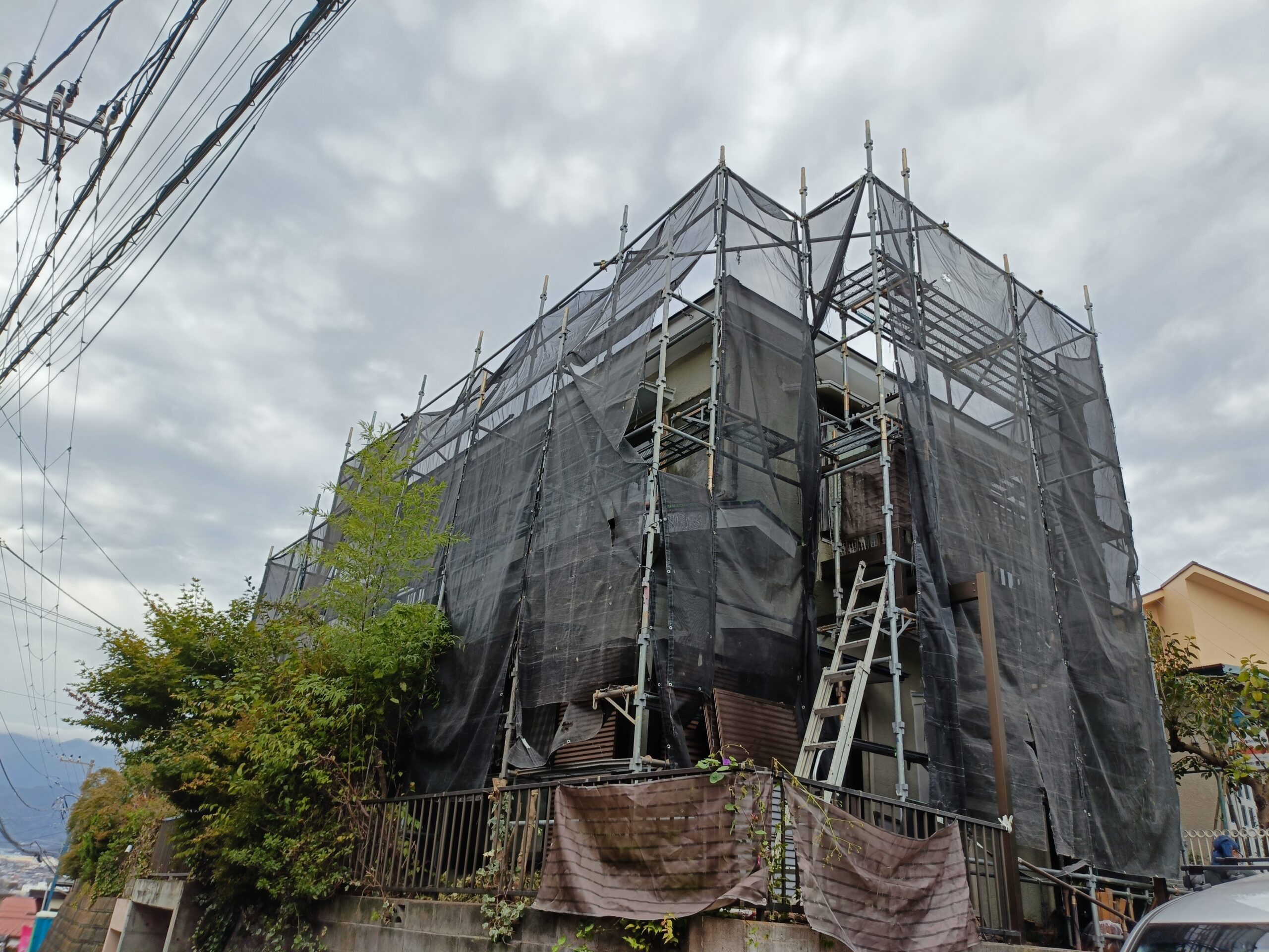【相模原市】外壁塗装工事スタート！外装から内装・設備まで住宅フルリフォーム！